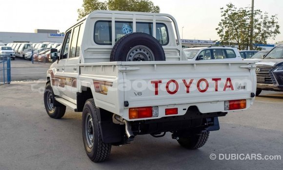 Buy Import Toyota Land Cruiser Beige Car in Import - Dubai in Curacao Buy Import Toyota Land Cruiser Beige Car in Import - Dubai in Curacao