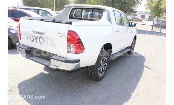 Buy Import Toyota Hilux White Car in Import - Dubai in Curacao Buy Import Toyota Hilux White Car in Import - Dubai in Curacao