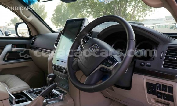 Buy Import Toyota Land Cruiser White Car in Import - Dubai in Curacao Buy Import Toyota Land Cruiser White Car in Import - Dubai in Curacao