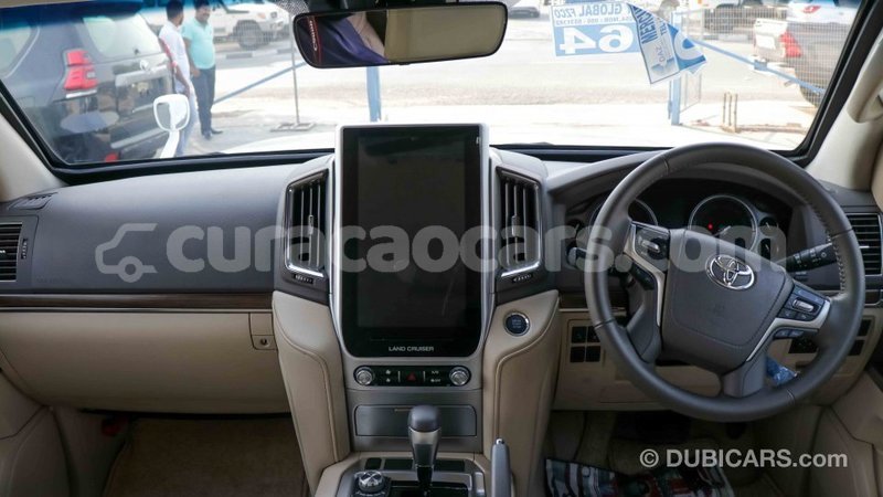 Big with watermark toyota land cruiser curacao import dubai 1247