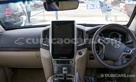 Buy Import Toyota Land Cruiser White Car in Import - Dubai in Curacao Buy Import Toyota Land Cruiser White Car in Import - Dubai in Curacao