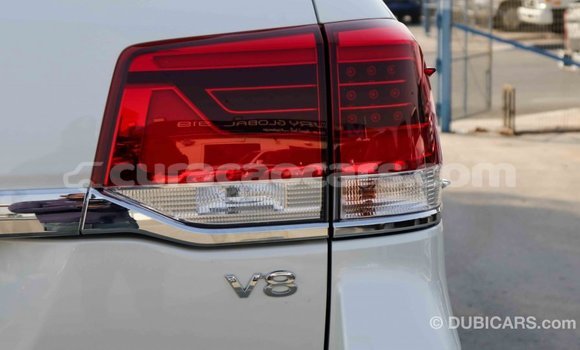 Buy Import Toyota Land Cruiser White Car in Import - Dubai in Curacao Buy Import Toyota Land Cruiser White Car in Import - Dubai in Curacao