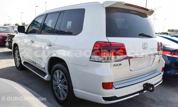 Buy Import Toyota Land Cruiser White Car in Import - Dubai in Curacao Buy Import Toyota Land Cruiser White Car in Import - Dubai in Curacao