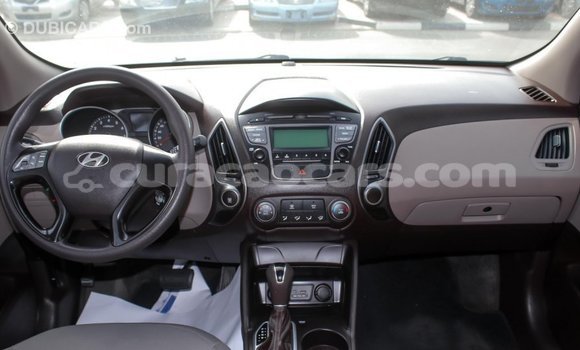 Buy Import Hyundai Tucson Beige Car in Import - Dubai in Curacao Buy Import Hyundai Tucson Beige Car in Import - Dubai in Curacao