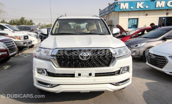 Buy Import Toyota Land Cruiser White Car in Import - Dubai in Curacao Buy Import Toyota Land Cruiser White Car in Import - Dubai in Curacao