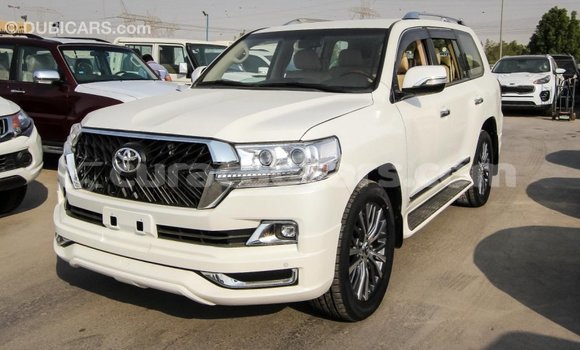 Buy Import Toyota Land Cruiser White Car in Import - Dubai in Curacao Buy Import Toyota Land Cruiser White Car in Import - Dubai in Curacao