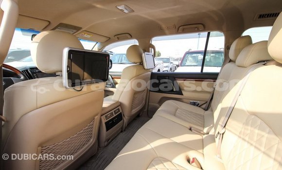 Buy Import Toyota Land Cruiser White Car in Import - Dubai in Curacao Buy Import Toyota Land Cruiser White Car in Import - Dubai in Curacao