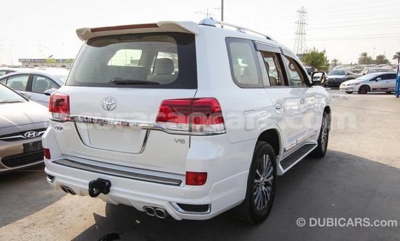 Buy Import Toyota Land Cruiser White Car in Import - Dubai in Curacao Buy Import Toyota Land Cruiser White Car in Import - Dubai in Curacao