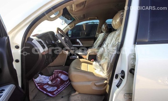 Buy Import Toyota Land Cruiser White Car in Import - Dubai in Curacao Buy Import Toyota Land Cruiser White Car in Import - Dubai in Curacao