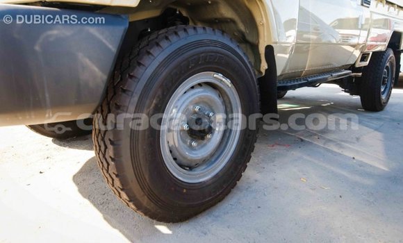 Buy Import Toyota Land Cruiser Beige Car in Import - Dubai in Curacao Buy Import Toyota Land Cruiser Beige Car in Import - Dubai in Curacao