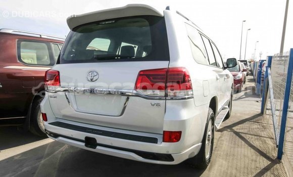 Buy Import Toyota Land Cruiser White Car in Import - Dubai in Curacao Buy Import Toyota Land Cruiser White Car in Import - Dubai in Curacao