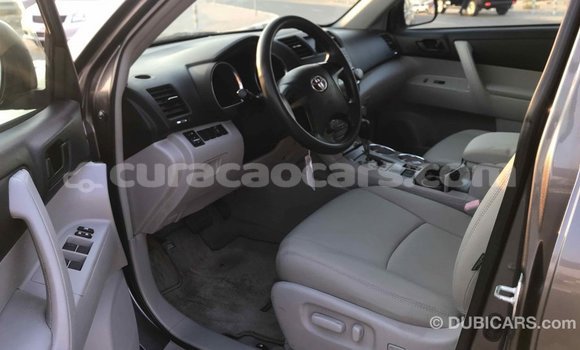 Buy Import Toyota Highlander Other Car in Import - Dubai in Curacao Buy Import Toyota Highlander Other Car in Import - Dubai in Curacao