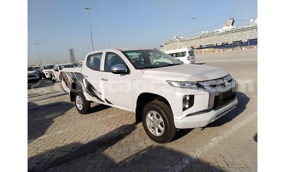 Buy Import Mitsubishi L200 White Car in Import - Dubai in Curacao Buy Import Mitsubishi L200 White Car in Import - Dubai in Curacao