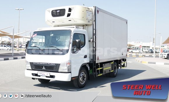 Buy Import Mitsubishi L400 White Truck in Import - Dubai in Curacao