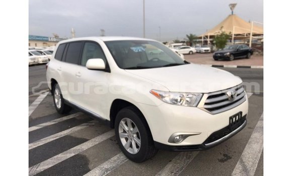 Buy Import Toyota Highlander White Car in Import - Dubai in Curacao Buy Import Toyota Highlander White Car in Import - Dubai in Curacao