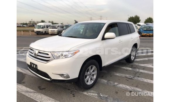 Buy Import Toyota Highlander White Car in Import - Dubai in Curacao Buy Import Toyota Highlander White Car in Import - Dubai in Curacao