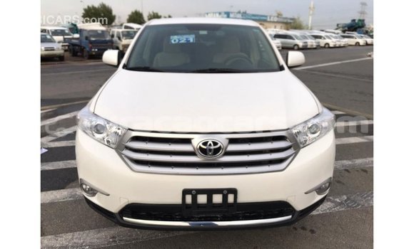 Buy Import Toyota Highlander White Car in Import - Dubai in Curacao Buy Import Toyota Highlander White Car in Import - Dubai in Curacao