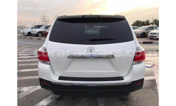 Buy Import Toyota Highlander White Car in Import - Dubai in Curacao Buy Import Toyota Highlander White Car in Import - Dubai in Curacao