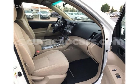 Buy Import Toyota Highlander White Car in Import - Dubai in Curacao Buy Import Toyota Highlander White Car in Import - Dubai in Curacao
