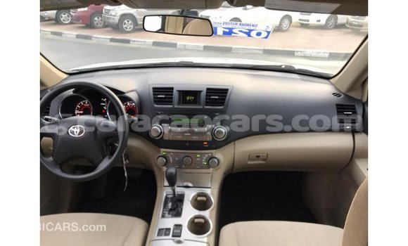 Buy Import Toyota Highlander White Car in Import - Dubai in Curacao Buy Import Toyota Highlander White Car in Import - Dubai in Curacao