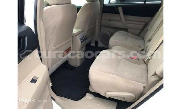 Buy Import Toyota Highlander White Car in Import - Dubai in Curacao Buy Import Toyota Highlander White Car in Import - Dubai in Curacao