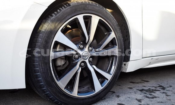 Buy Import Nissan Maxima White Car in Import - Dubai in Curacao Buy Import Nissan Maxima White Car in Import - Dubai in Curacao