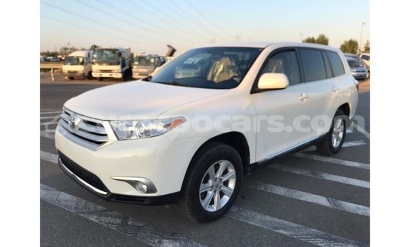 Buy Import Toyota Highlander White Car in Import - Dubai in Curacao Buy Import Toyota Highlander White Car in Import - Dubai in Curacao