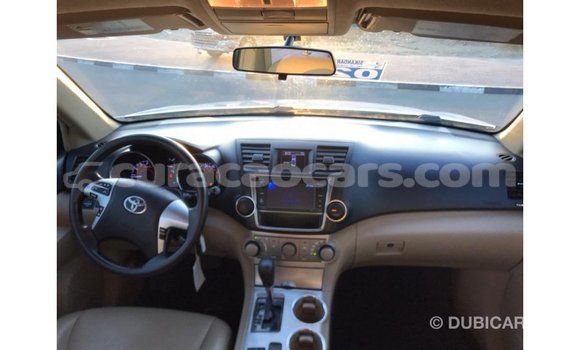 Buy Import Toyota Highlander White Car in Import - Dubai in Curacao Buy Import Toyota Highlander White Car in Import - Dubai in Curacao