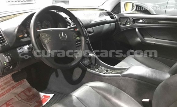 Buy Import Mercedes-Benz 190 (W201) Other Car in Import - Dubai in Curacao Buy Import Mercedes-Benz 190 (W201) Other Car in Import - Dubai in Curacao