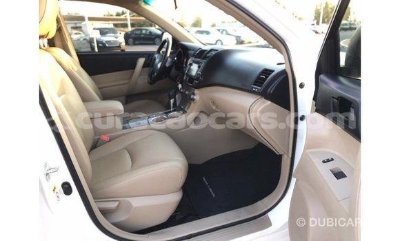 Buy Import Toyota Highlander White Car in Import - Dubai in Curacao Buy Import Toyota Highlander White Car in Import - Dubai in Curacao