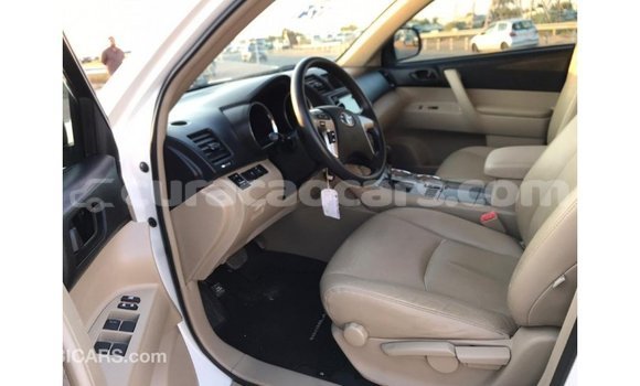 Buy Import Toyota Highlander White Car in Import - Dubai in Curacao Buy Import Toyota Highlander White Car in Import - Dubai in Curacao