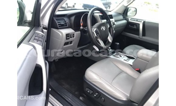 Buy Import Toyota HiAce Other Truck in Import - Dubai in Curacao Buy Import Toyota HiAce Other Truck in Import - Dubai in Curacao