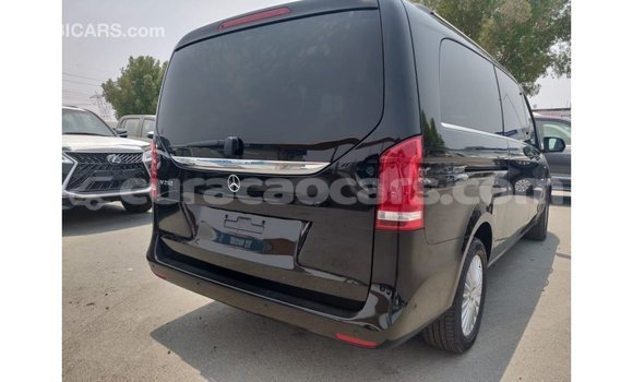 Buy Import Mercedes-Benz 250 Black Car in Import - Dubai in Curacao Buy Import Mercedes-Benz 250 Black Car in Import - Dubai in Curacao
