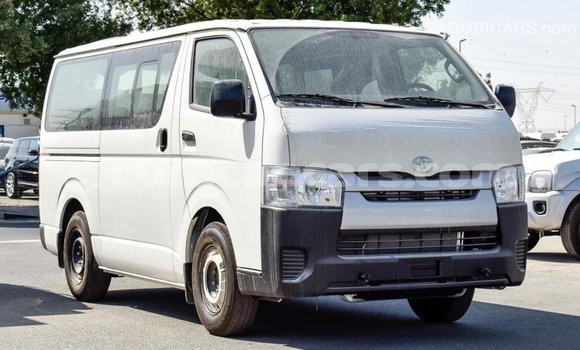 Buy Import Toyota Hiace White Car in Import - Dubai in Curacao Buy Import Toyota Hiace White Car in Import - Dubai in Curacao