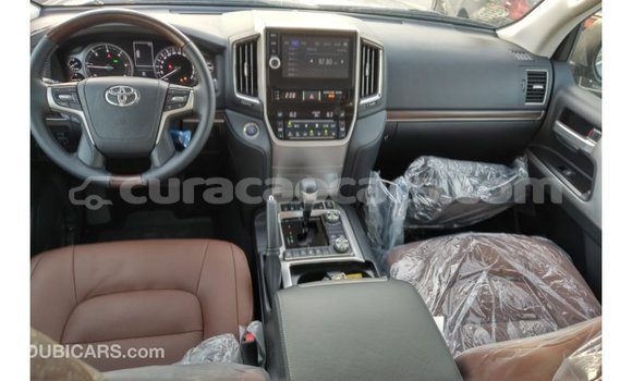 Buy Import Toyota Land Cruiser White Car in Import - Dubai in Curacao Buy Import Toyota Land Cruiser White Car in Import - Dubai in Curacao