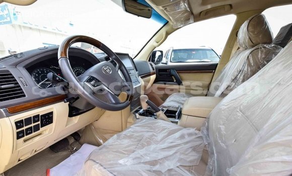 Buy Import Toyota Land Cruiser White Car in Import - Dubai in Curacao Buy Import Toyota Land Cruiser White Car in Import - Dubai in Curacao