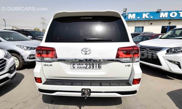 Buy Import Toyota Land Cruiser White Car in Import - Dubai in Curacao Buy Import Toyota Land Cruiser White Car in Import - Dubai in Curacao