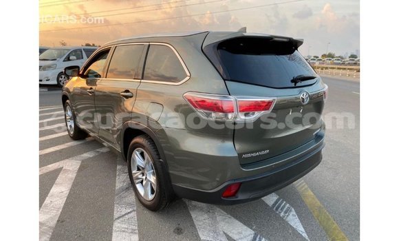 Buy Import Toyota Highlander Green Car in Import - Dubai in Curacao Buy Import Toyota Highlander Green Car in Import - Dubai in Curacao
