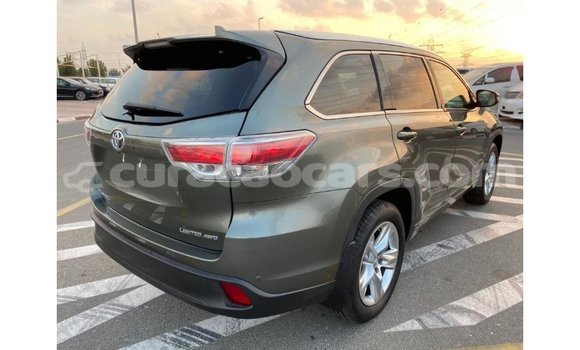 Buy Import Toyota Highlander Green Car in Import - Dubai in Curacao Buy Import Toyota Highlander Green Car in Import - Dubai in Curacao