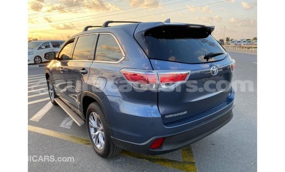 Buy Import Toyota Highlander Blue Car in Import - Dubai in Curacao Buy Import Toyota Highlander Blue Car in Import - Dubai in Curacao