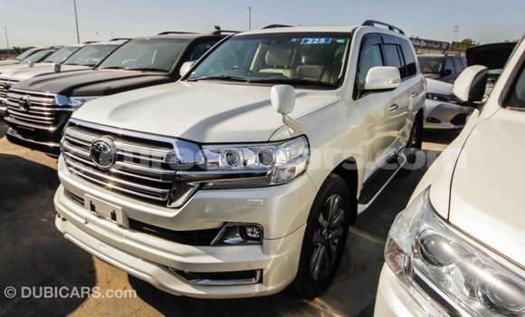 Buy Import Toyota Land Cruiser White Car in Import - Dubai in Curacao Buy Import Toyota Land Cruiser White Car in Import - Dubai in Curacao