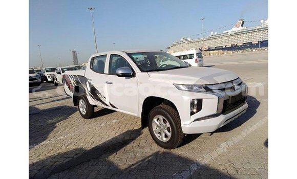 Buy Import Mitsubishi L200 White Car in Import - Dubai in Curacao Buy Import Mitsubishi L200 White Car in Import - Dubai in Curacao