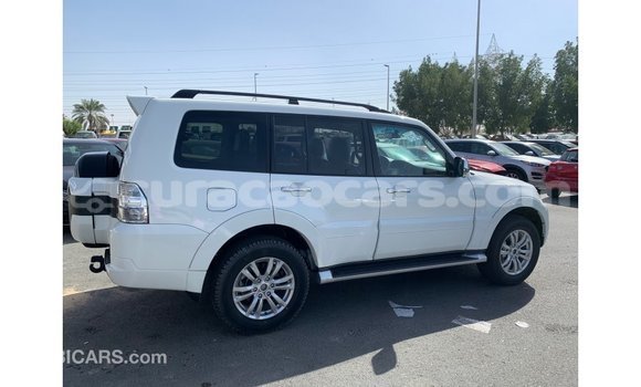 Buy Import Mitsubishi Pajero White Car in Import - Dubai in Curacao Buy Import Mitsubishi Pajero White Car in Import - Dubai in Curacao