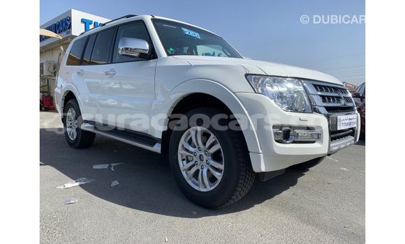 Buy Import Mitsubishi Pajero White Car in Import - Dubai in Curacao Buy Import Mitsubishi Pajero White Car in Import - Dubai in Curacao