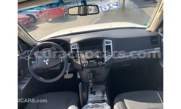 Buy Import Mitsubishi Pajero White Car in Import - Dubai in Curacao Buy Import Mitsubishi Pajero White Car in Import - Dubai in Curacao