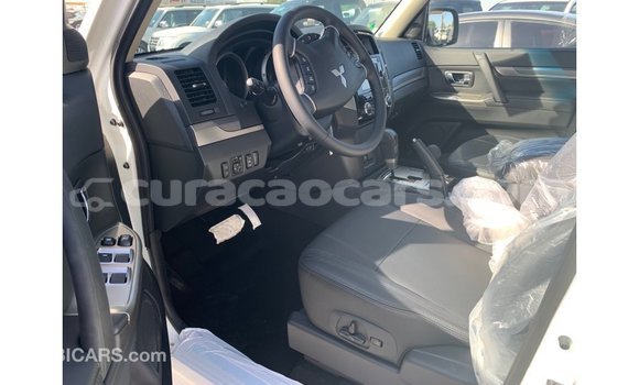 Buy Import Mitsubishi Pajero White Car in Import - Dubai in Curacao Buy Import Mitsubishi Pajero White Car in Import - Dubai in Curacao