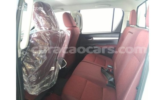 Buy Import Toyota Hilux White Car in Import - Dubai in Curacao Buy Import Toyota Hilux White Car in Import - Dubai in Curacao