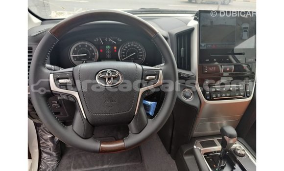 Buy Import Toyota Land Cruiser White Car in Import - Dubai in Curacao Buy Import Toyota Land Cruiser White Car in Import - Dubai in Curacao
