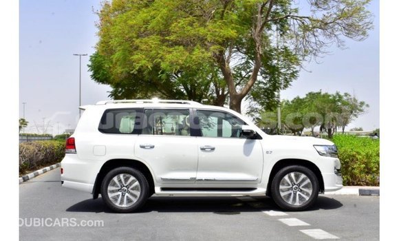 Buy Import Toyota Land Cruiser White Car in Import - Dubai in Curacao Buy Import Toyota Land Cruiser White Car in Import - Dubai in Curacao