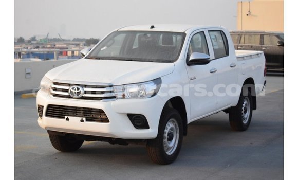 Buy Import Toyota Hilux White Car in Import - Dubai in Curacao Buy Import Toyota Hilux White Car in Import - Dubai in Curacao